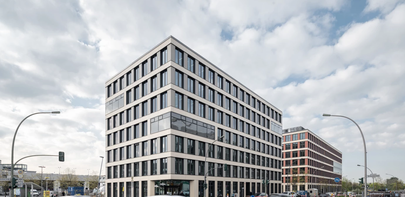 Mit dem höchsten Wert in der Geschichte der DGNB-Zertifizierung ausgezeichnet: Das EDGE Südkreuz Berlin. Fotos: Ilya Ivanov/Tchoban Voss Architekten Mit dem höchsten Wert in der Geschichte der DGNB-Zertifizierung ausgezeichnet: Das EDGE Südkreuz Berlin. Fotos: Ilya Ivanov/Tchoban Voss Architekten